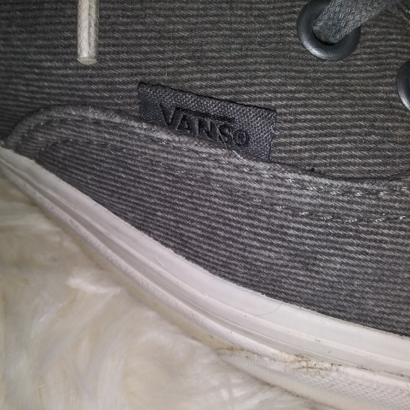 Gray vans - Picture 5 of 5